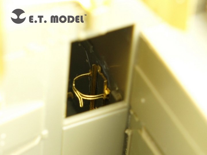 E.T. Model E35-121 U.S. Water Buffalo LVT-4 (Early version) (For AFV 35205) 1/35 – zdjęcie 4