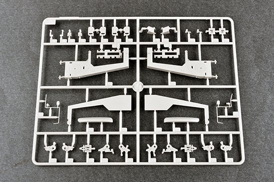 Trumpeter 09552 Russian Armored Mine-Clearing Vehicle BMR-3 1/35 – image 13