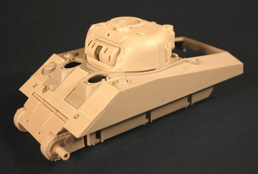 Panzer Art RE35-085 M4 Improvised “Assault Tank” 1/35 – image 3