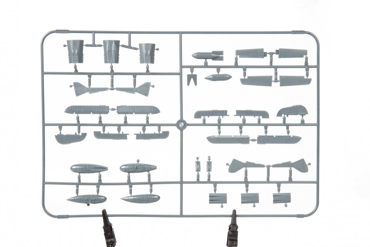 Eduard 84117 Fw 190A-4 w/ engine flaps &amp;amp; 2-gun wings 1/48 – zdjęcie 7