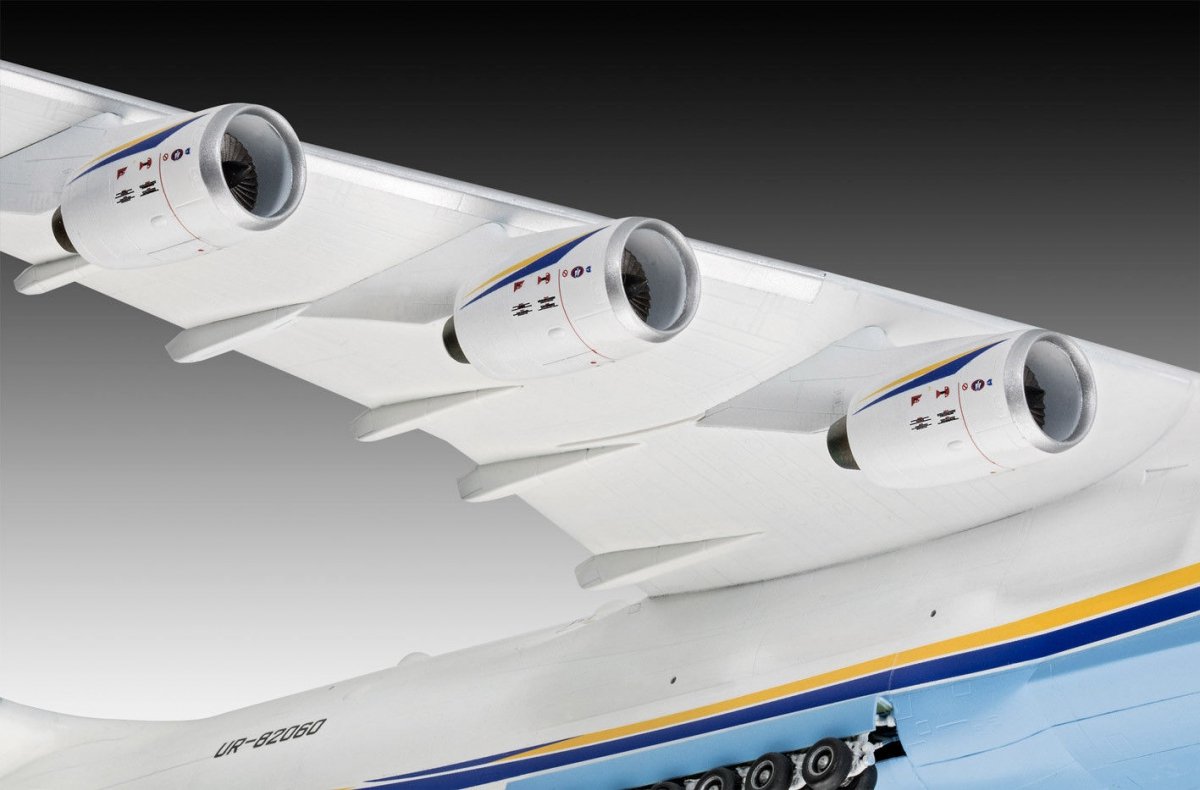 Revell 04958 Antonov AN-225 Mrija 1/144 – zdjęcie 4