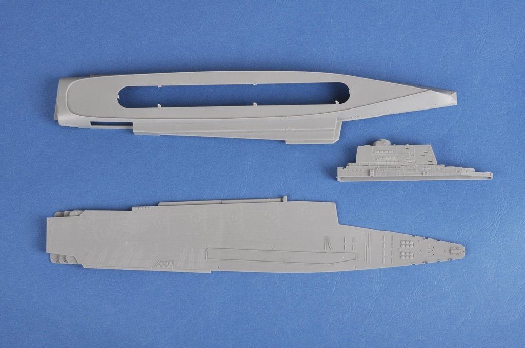 Hobby Boss 83416 Soviet Aircraft Carrier Baku 1/700 – image 10