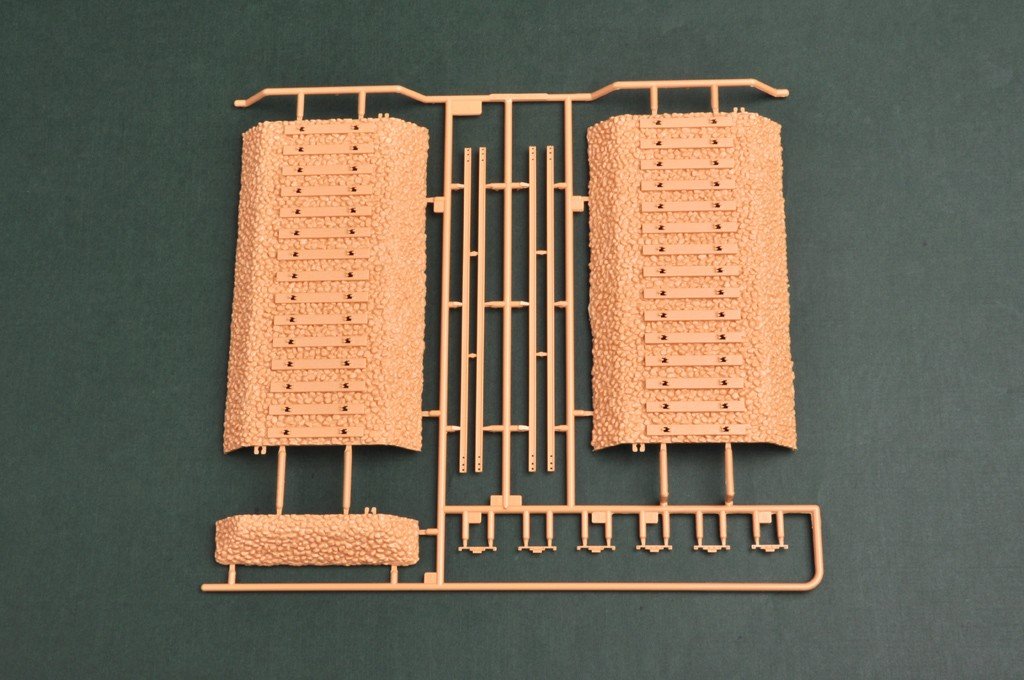 Hobby Boss 82913 German WR360 C12 Locomotive 1/72 – zdjęcie 5