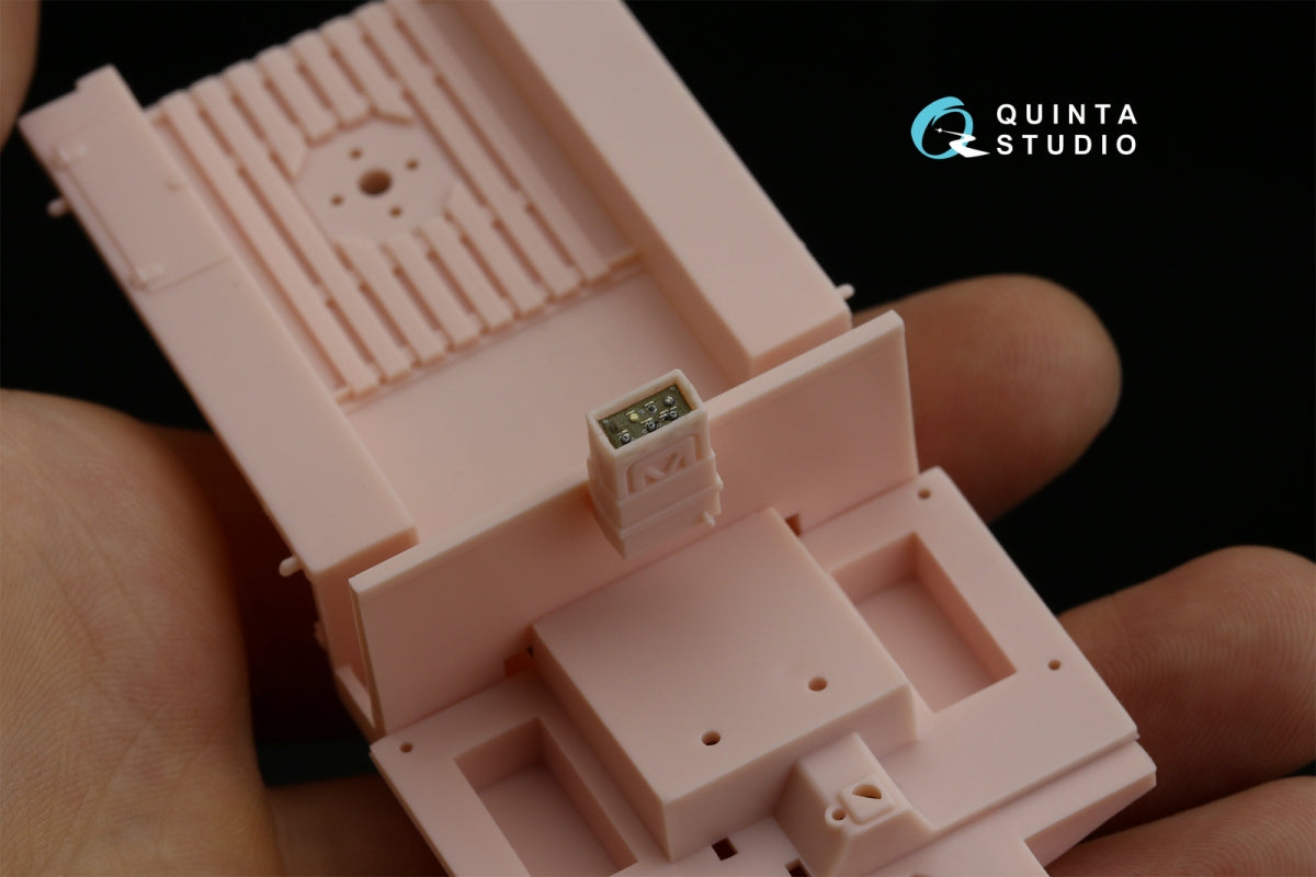 Quinta Studio QD35087 Land Rover 109 Pink Panther SAS 3D-Printed &amp;amp; coloured Interior on decal paper (Tamiya) 1/35 – zdjęcie 9