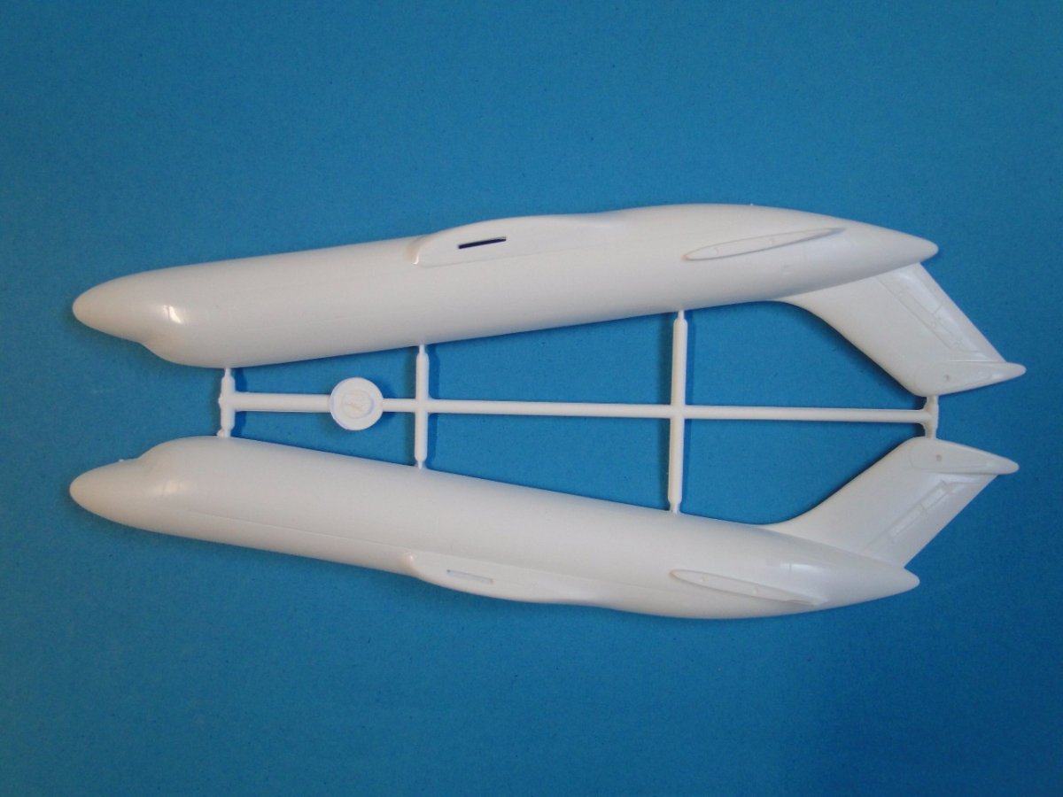 Fly 14418 DC 9-10 Prototype 1/144 – image 3