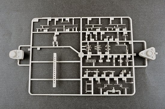 Trumpeter 03714 German Battleship Gneisenau 1/200 – image 14