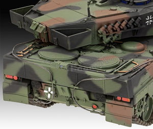 Revell 63342 Leopard 2 A6M+ Model Set 1/35 – image 5