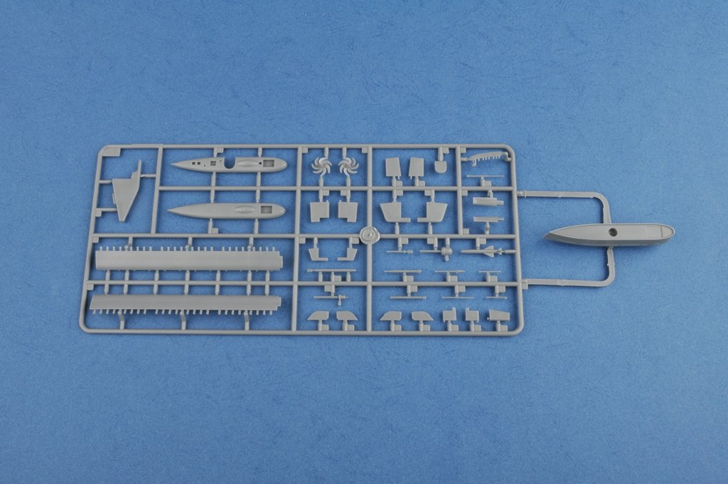 Hobby Boss 83521 Russian Navy SSGN Oscar II Class Kursk Cruise Missile Submarine 1/350 – zdjęcie 7