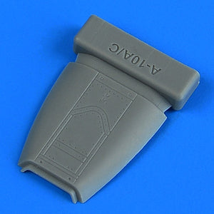 Quickboost QB72705 A-10A/C Thunderbolt II closed fuel access panel early v. GWH 1/72
