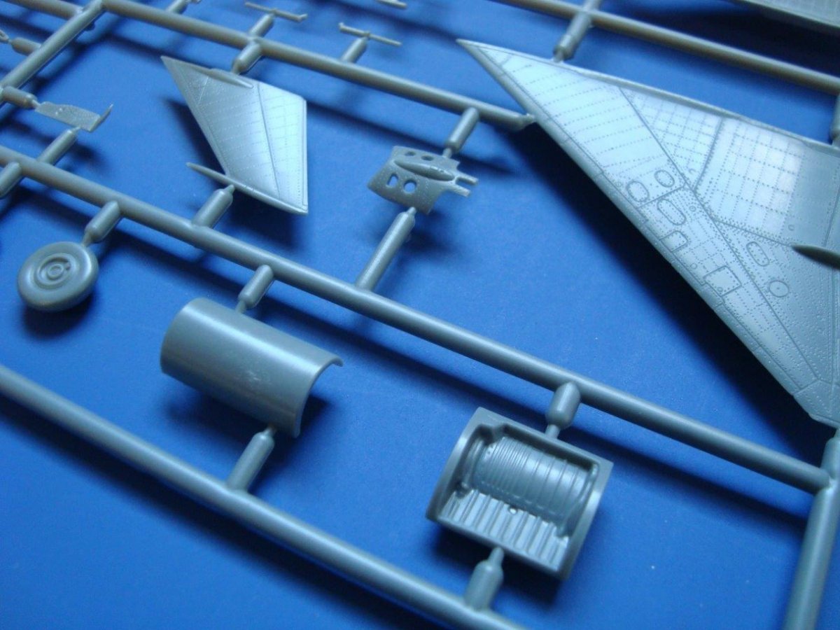 Kozavody Prostejov KPM0100 MiG-21 BIS Fishbed Part I. 1/72 – image 5