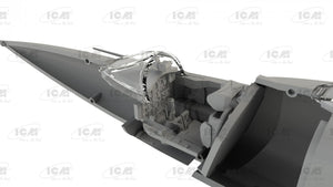 ICM 72176 MiG-25 RU, Soviet Training Aircraft 1/72 – image 3