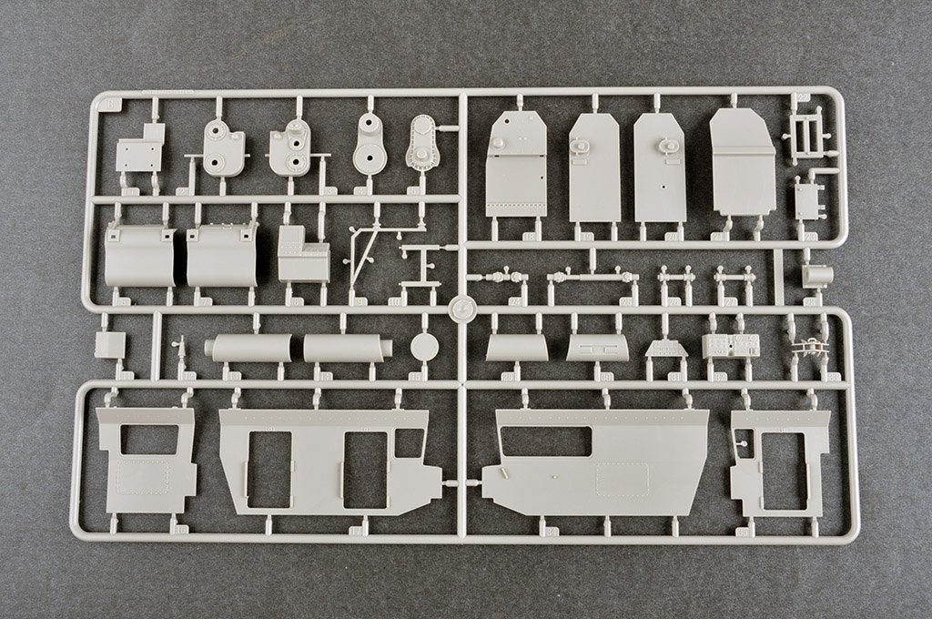 Trumpeter 01082 15U175 TEL of RS-12M1 Topol-M ICBM complex 1/35 – zdjęcie 11