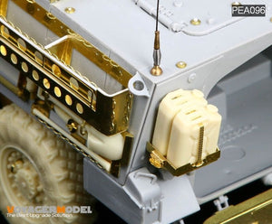 Voyager Model PEA096 OVM and Water/Fuel Can for Stryker (For ALL) 1/35 – image 3