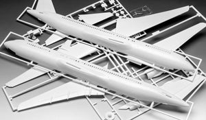 Revell 03862 Boeing 767-300ER British Airways &amp;quot;Chelsea Rose&amp;quot; 1/144 – image 6