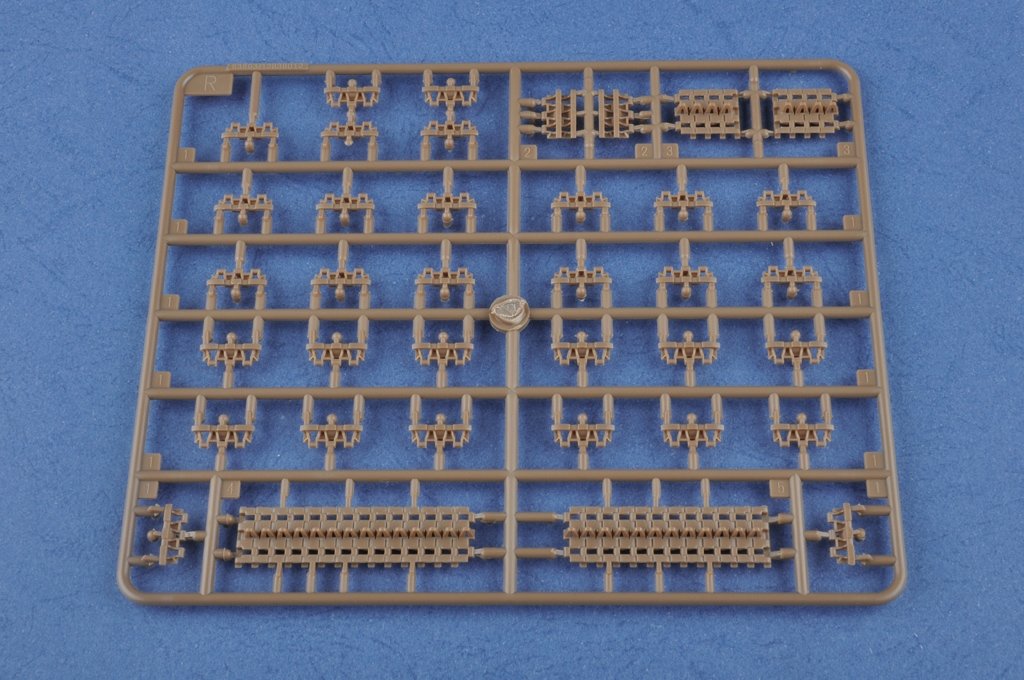 Hobby Boss 83803 German Pzkpfw.II Ausf.J VK16.01 1/35 – zdjęcie 6