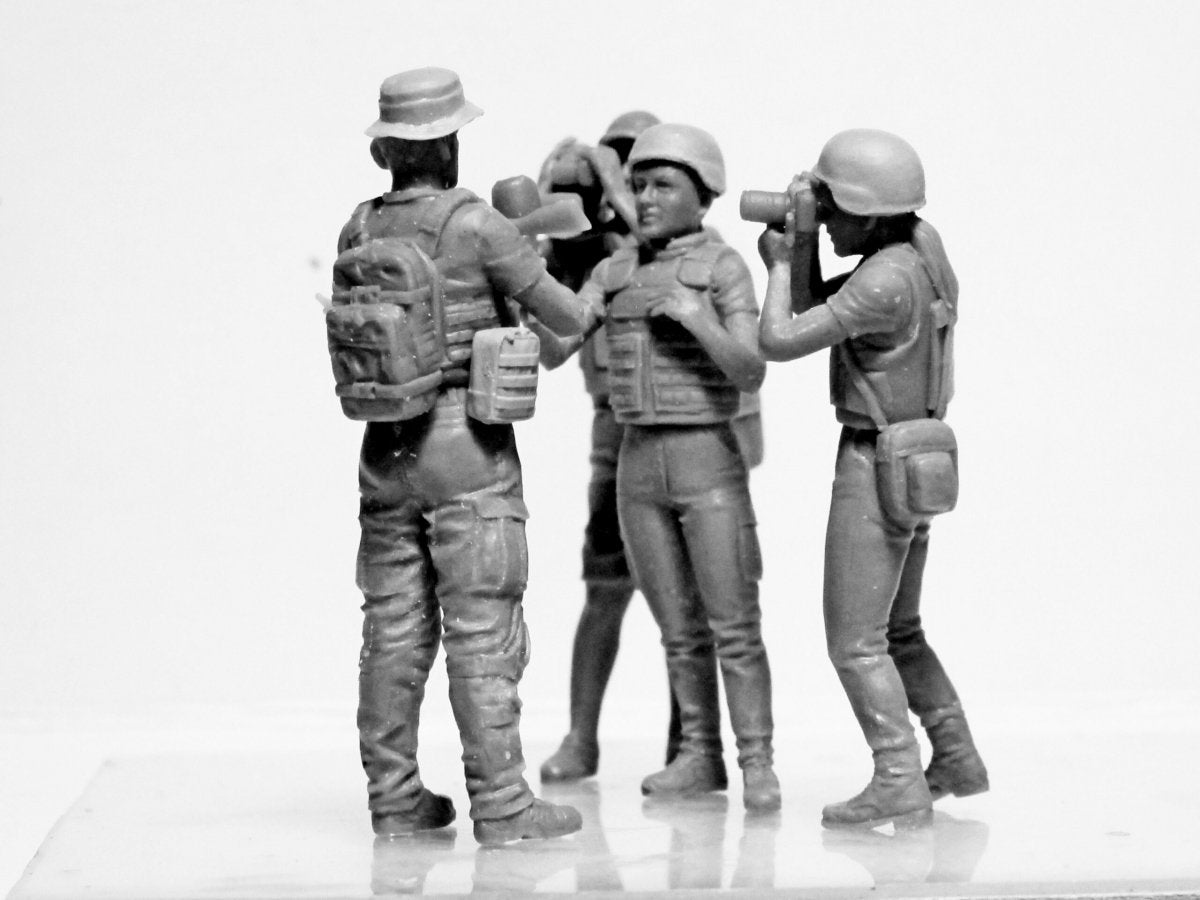 ICM 35751 Journalists in War 1/35 – immagine 12