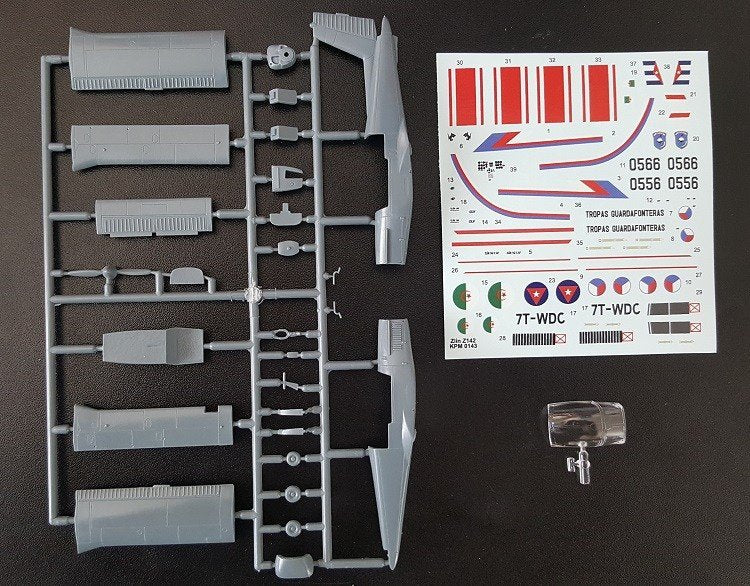 Kovozavody Prostejov KPM0143 Zlin Z-142 “Military” 1/72 – image 3