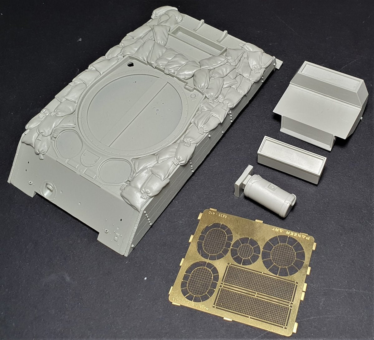 Panzer Art RE35-700 Iwo-Jima M4A3 “Sherman” conversion set 1/35 – zdjęcie 2