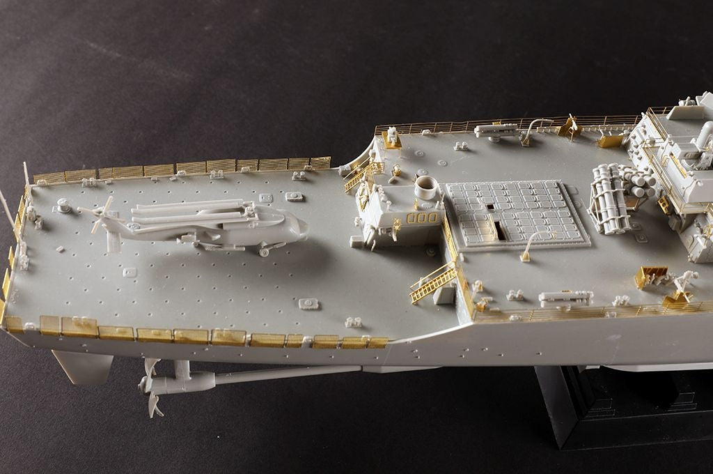 I Love Kit 62008 USS Donald Cook DDG-75 1/200 – image 25
