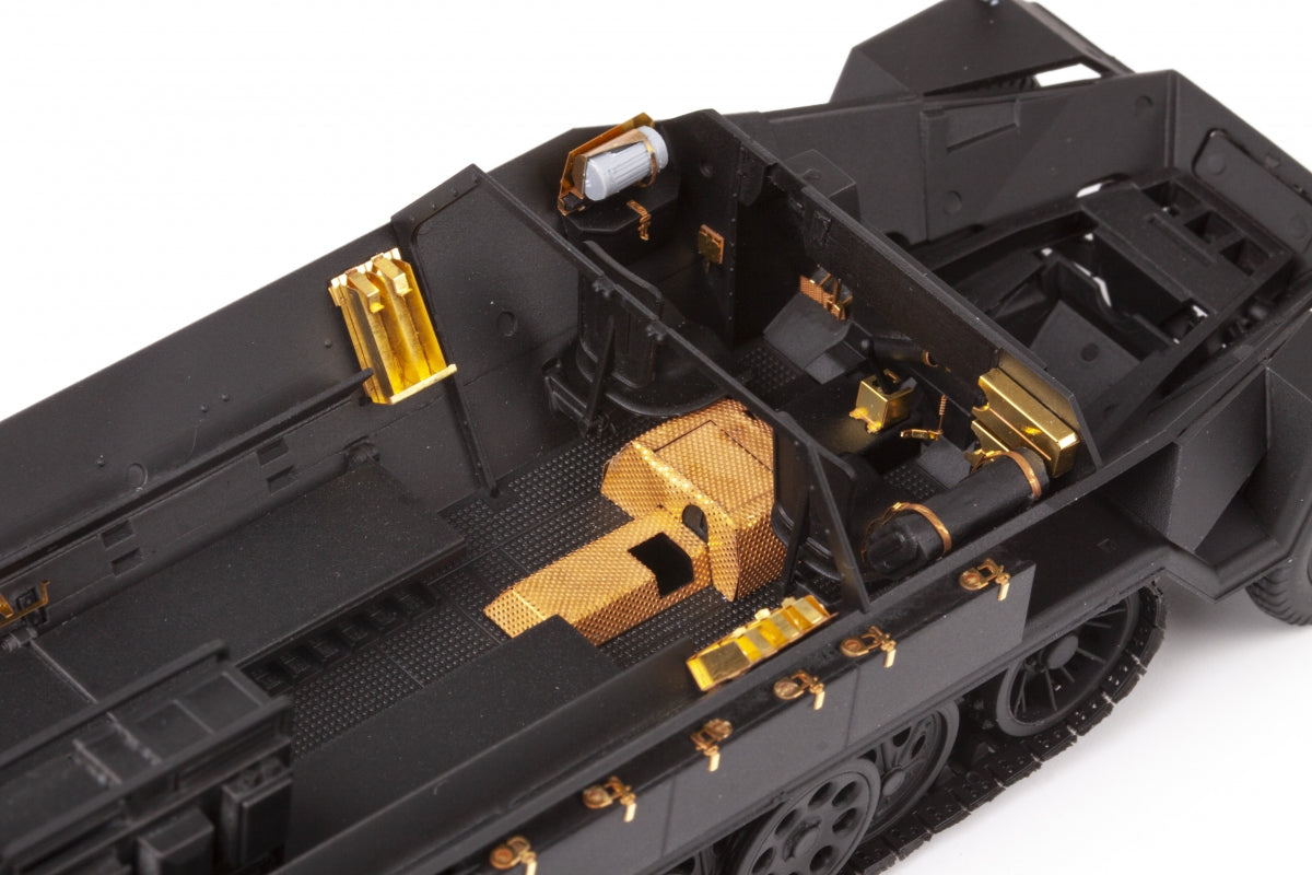Eduard 36518 Sd. Kfz. 251/18 Ausf. A ICM 1/35 – zdjęcie 4