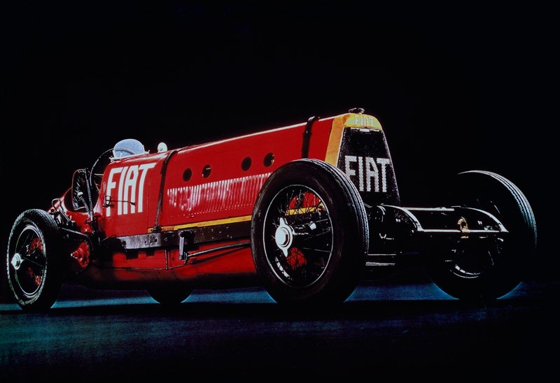 Italeri 4701 FIAT MEFISTOFELE 21706 c.c. 1/12 – zdjęcie 2