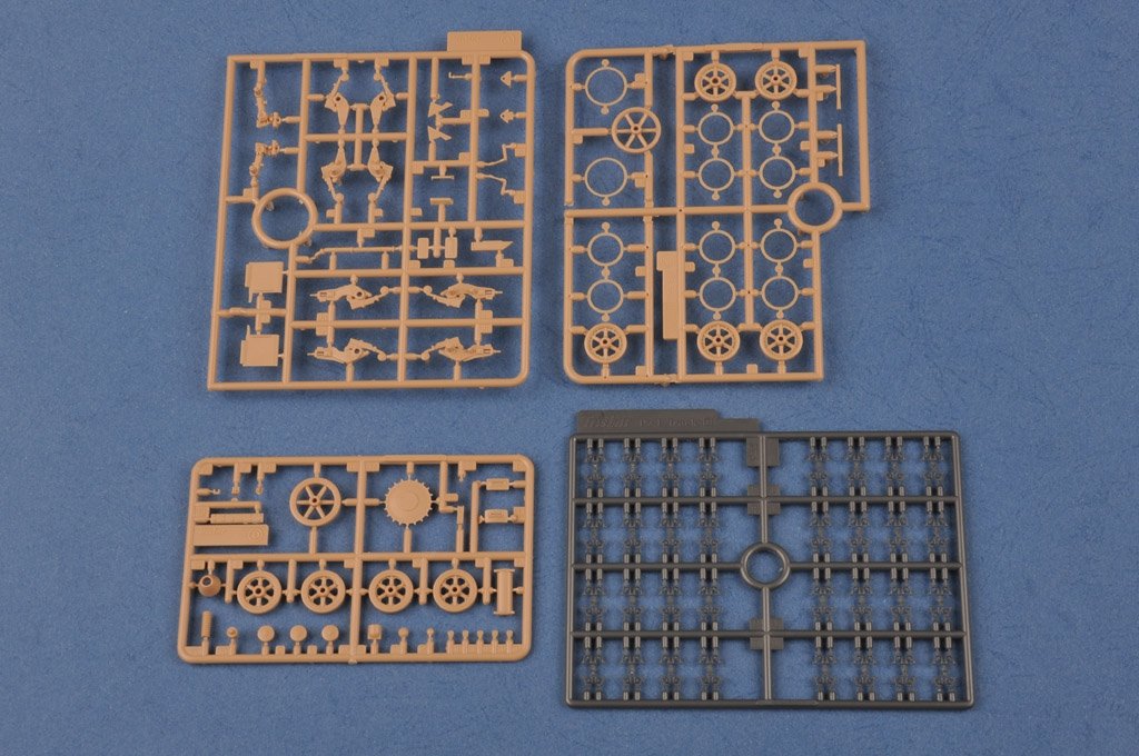 Hobby Boss 80146 Munitionsschlepper auf Panzerkampfwagen I Ausf A with Ammo Trailer 1/35 – zdjęcie 8