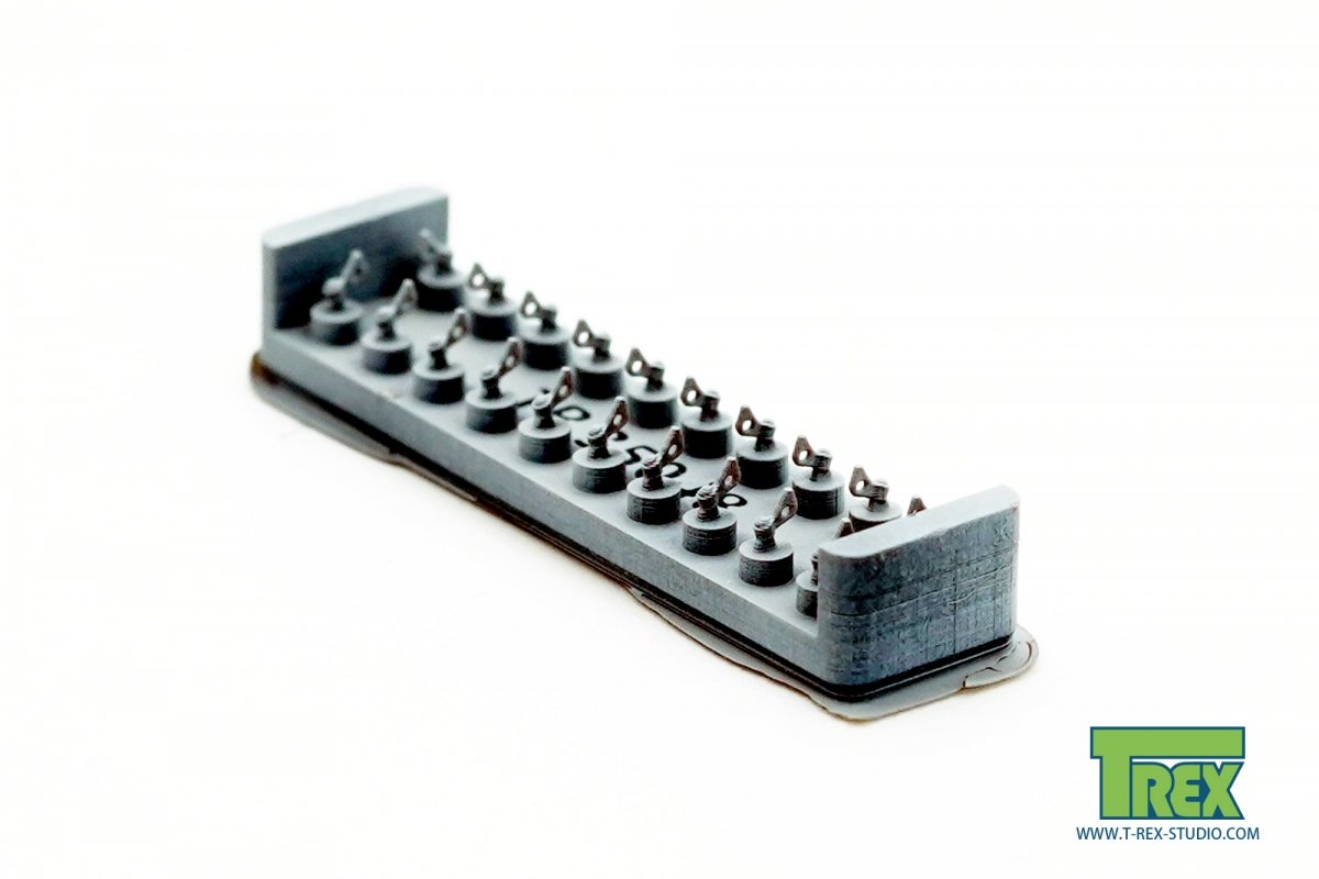 T-Rex Studio TR35048 Triangular Nuts Set for WWII German Panzer 1/35 – image 2