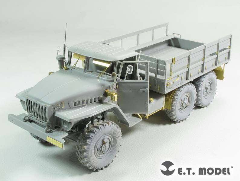 E.T. Model E35-194 Russian URAL-4320 Truck (For TRUMPETER 01012) 1/35 – zdjęcie 2