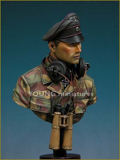 Young Miniatures YM1805 SS Panzer Officer Normandie 1944 1/10 – image 4