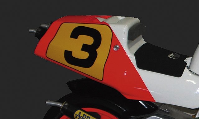 Hasegawa TF910 Fluorescent red finish – image 2