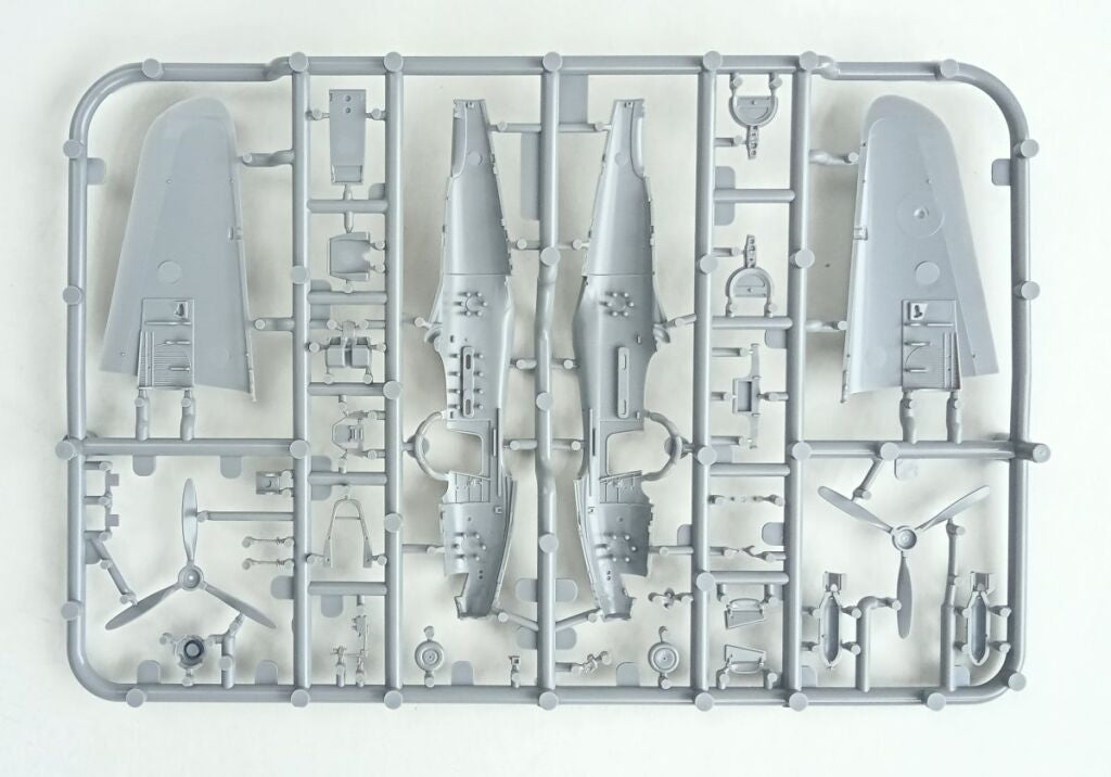 Arma Hobby 70057 P-400 Airacobra 1/72 – zdjęcie 5