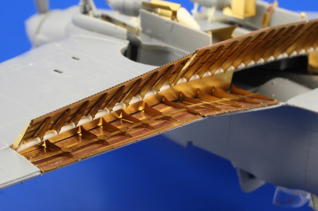 Eduard 48612 Il-10/Avia B-33 landing flaps SPECIAL HOBBY 1/48 – image 2