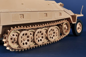 Trumpeter 00943 Sd.Kfz 251/22D 1/16 – image 15