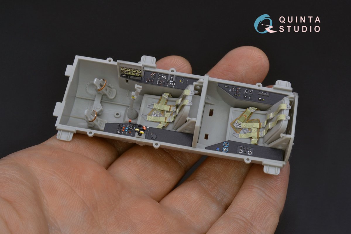 Quinta Studio QD32070 Me 262B1a/U-1 3D-Printed &amp;amp; colored Interior on decal paper (Trumpeter) 1/32 – image 3