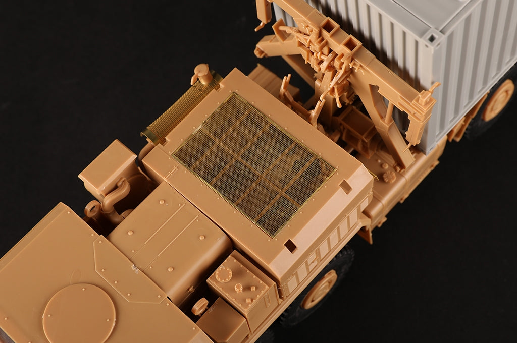 I Love Kit 63550 LVSR MKR18 Cargo Truck with 20ft Container 1/35 – image 11