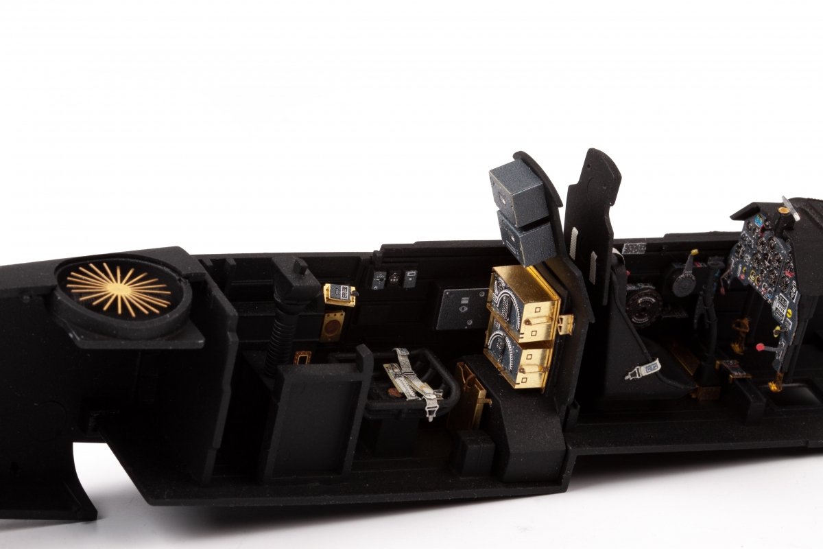 Eduard 33333 Ju 87G-1/2 BORDER MODEL 1/35 – zdjęcie 7