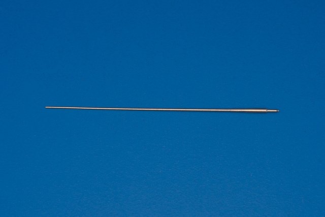 RB Model 48A02 1.4m antenna for various military vehicles (1/48)