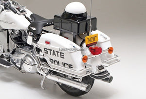 Tamiya 16038 Harley Davidson FLH1200 - Police Bike 1/6 – zdjęcie 2