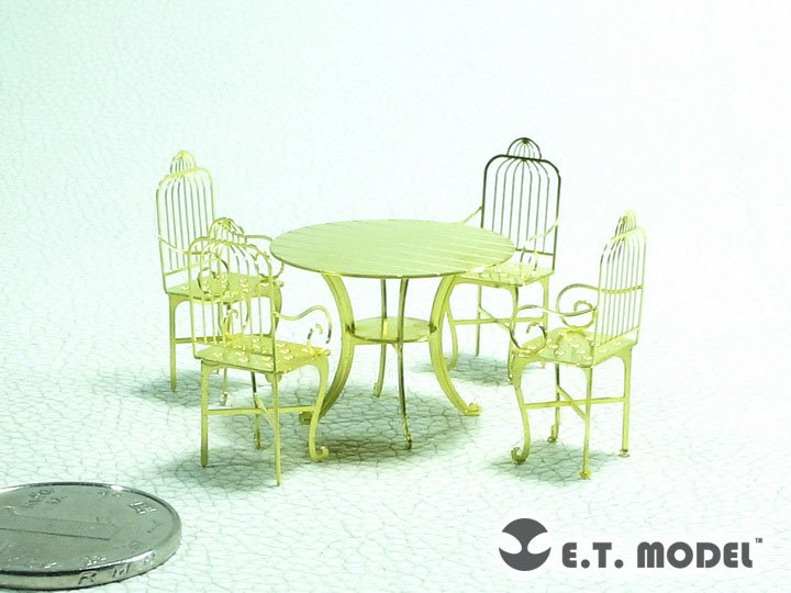 E.T. Model J35-019 Dining table and chairs Type.1 1/35