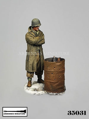Ardennes Miniature 35031 US SOLDIER - BELGIUM 1944-1945 1/35 – zdjęcie 2