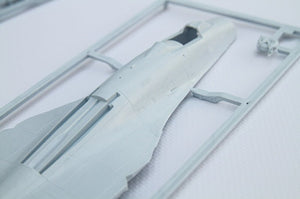 Heller 56371 Starter Set - SU-27 UB/P Ukraine 1/72 – image 5