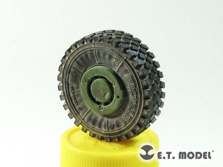 E.T. Model ER35-063 Modern U.S. MK.23 MTVR Cargo Truck Weighted Road Wheels For TRUMPETER 1/35 – imagen 2