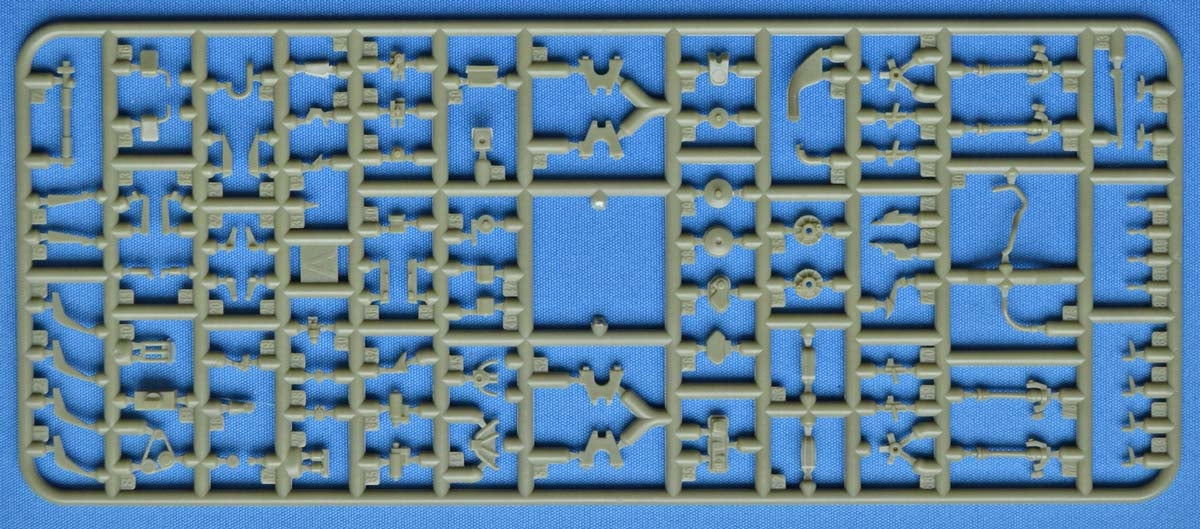 ACE 35103 0,5t Light truck 4x4 Iltis SAN w/medical mission kit 1/35
