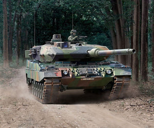 Revell 63281 Leopard 2A6/A6NL Model Set 1/35 – image 2