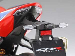 Tamiya 14138 Honda CBR1000RR-R FIREBLADE SP 1/12 – image 9