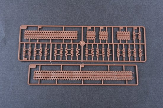 Trumpeter 05552 KV-5 Super Heavy Tank 1/35 – image 7