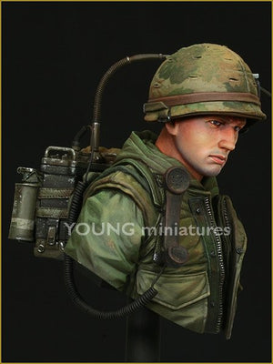 Young Miniatures YM1817 USMC Hue. Vietnam 1968 1/10 – image 7