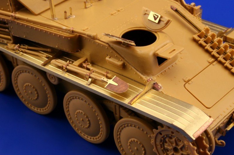 Eduard 36046 Flakpanzer 38 (Gepard) exterior 1/35 Italeri – zdjęcie 4