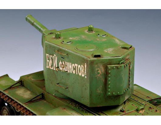 Trumpeter 00311 Russia KV-2/1939/Tank 1/35 – image 7
