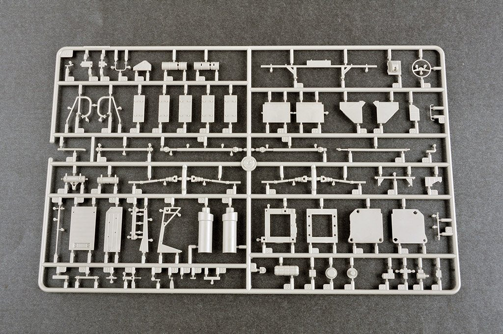 Trumpeter 01082 15U175 TEL of RS-12M1 Topol-M ICBM complex 1/35 – zdjęcie 12